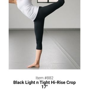 NEW Ziya black capri leggings